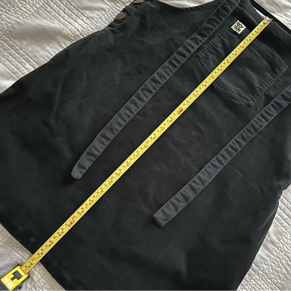 Lucy & Yak Mini Pini in Black Corduroy - Picture 6 of 7